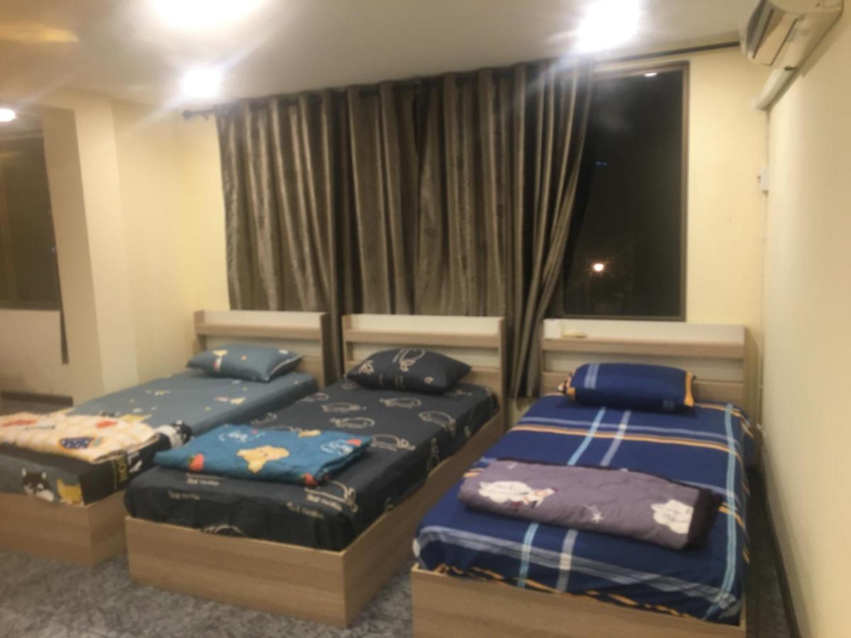 Hostel Gung Domitory Pattaya Exterior foto